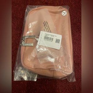 Lululemon Everywhere Belt Bag Large in Pink Pastel NWT
